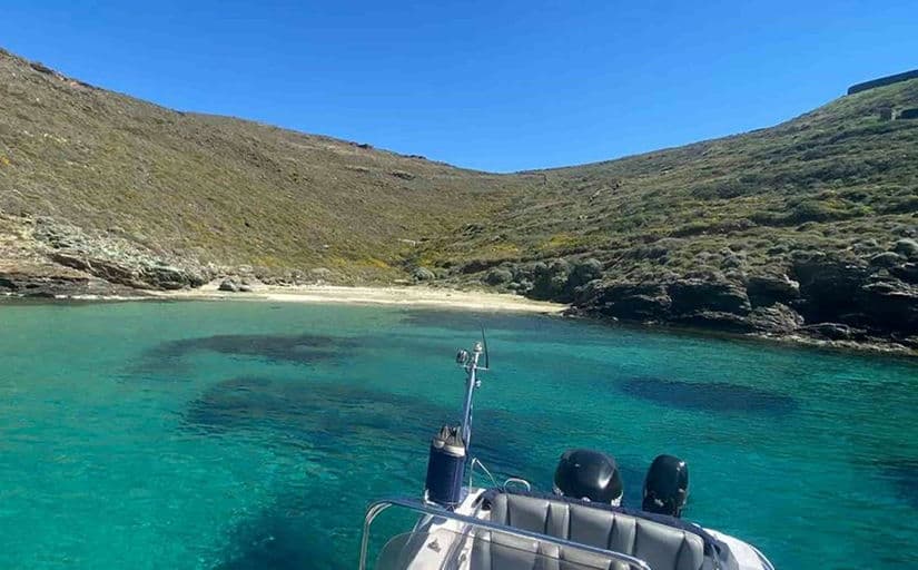 Boat tour with guided snorkeling course-image